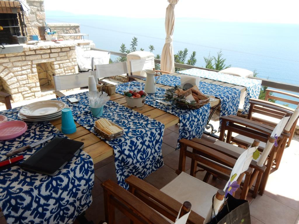 Apelon Tiritas Villas Leonidio Exterior photo