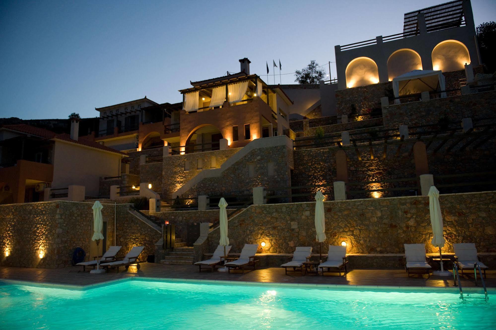 Apelon Tiritas Villas Leonidio Exterior photo